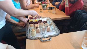 Beim Schlusstrunk lassen wir es uns schmecken